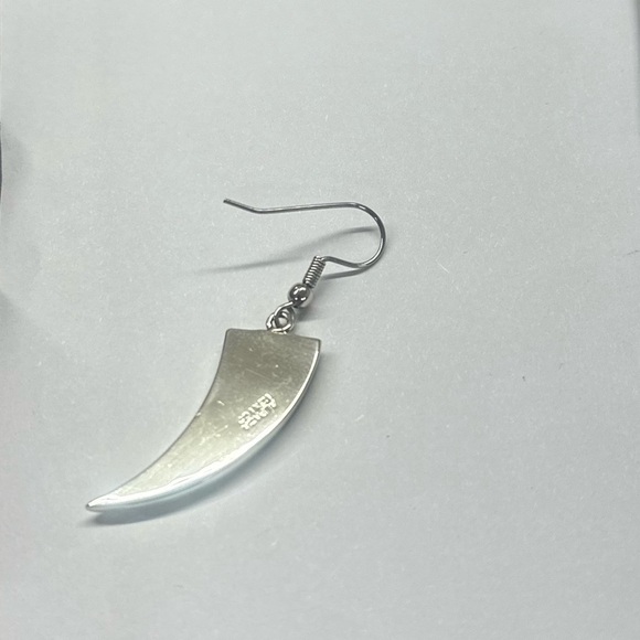 Vintage Taxco Mexican Alpaca Abalone Tooth Shaped Earrings - Picture 4 of 6